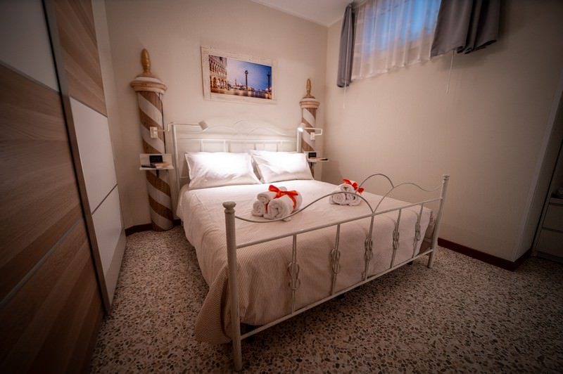 stanza-venezia-villa-dama_066